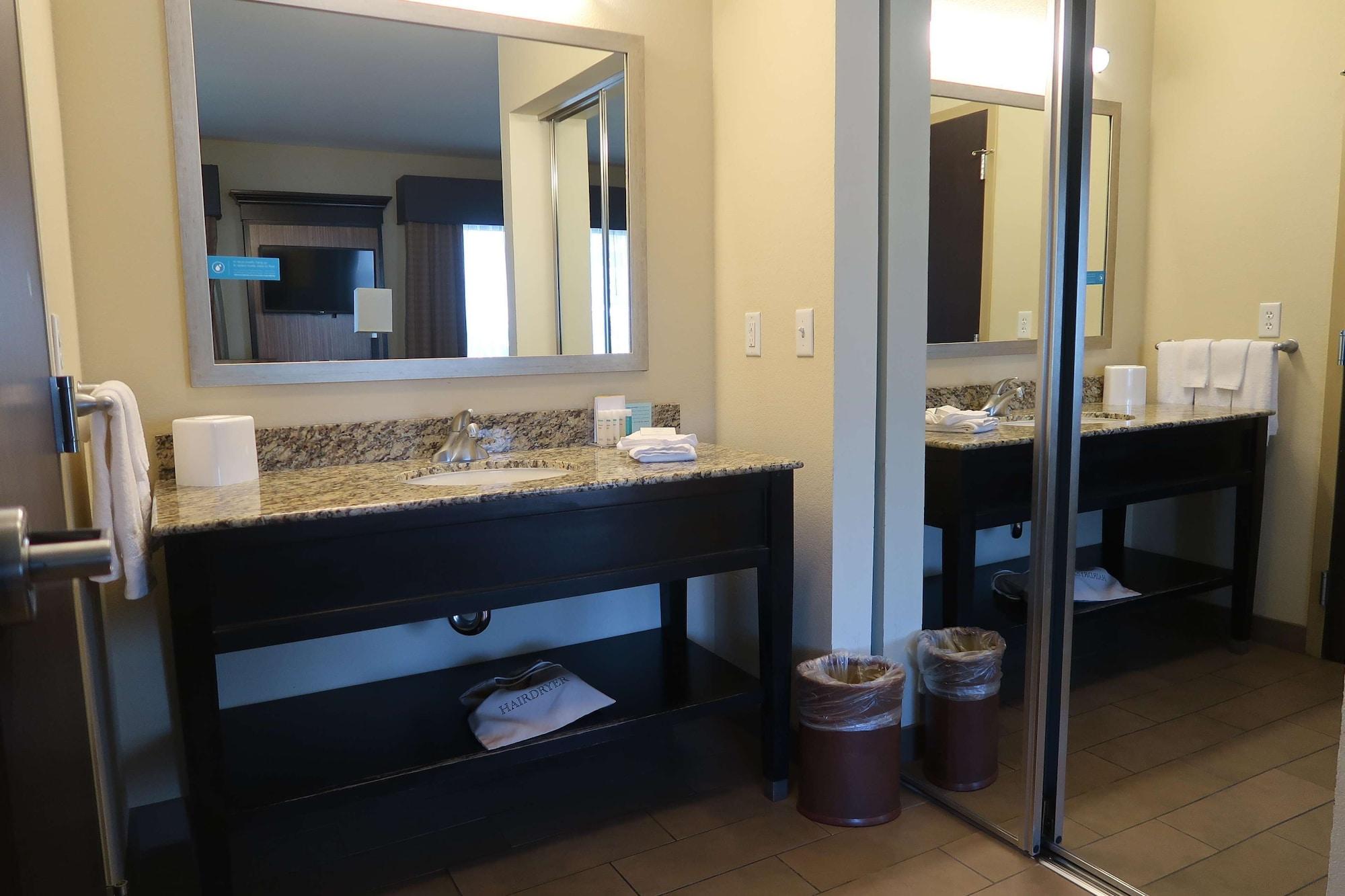 Hampton Inn & Suites Salinas Exteriér fotografie