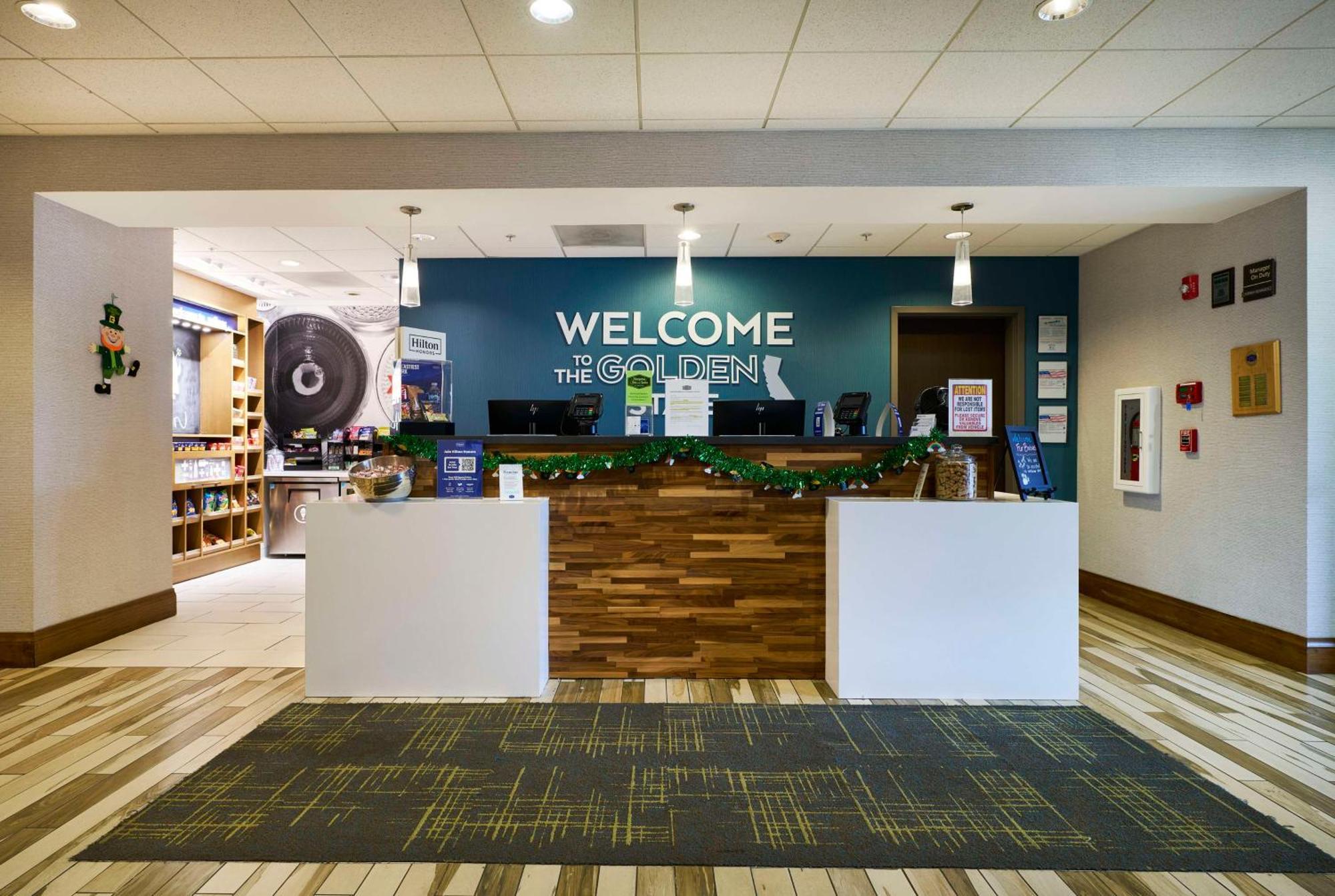 Hampton Inn & Suites Salinas Exteriér fotografie