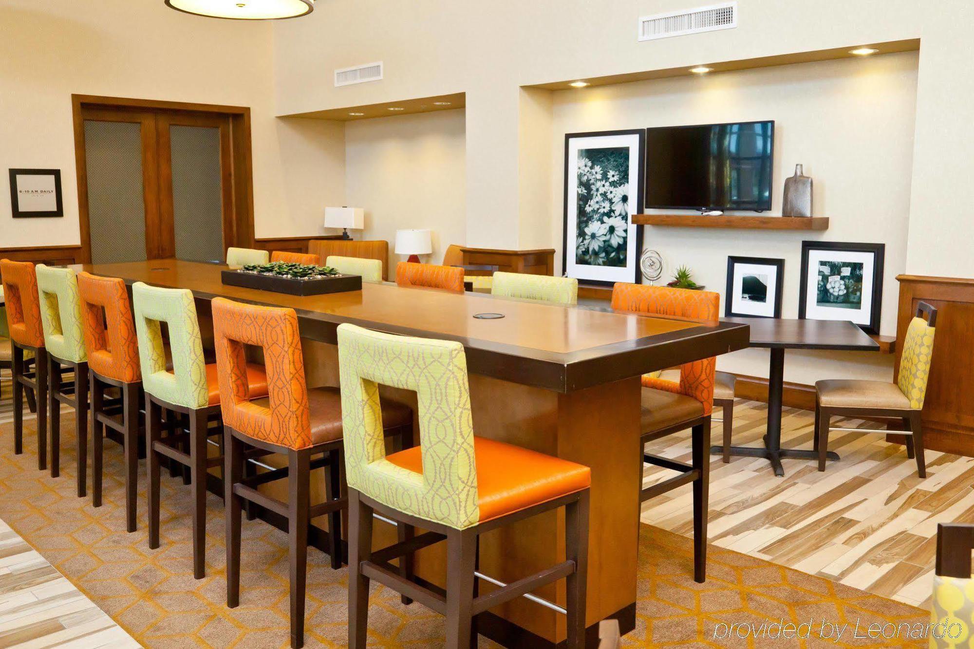 Hampton Inn & Suites Salinas Exteriér fotografie
